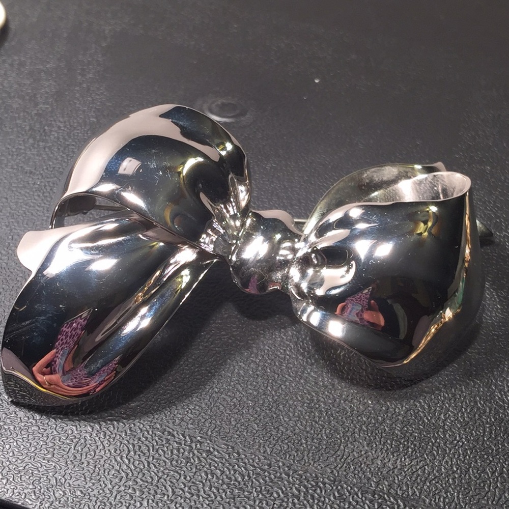 Vintage Monet bow brooch